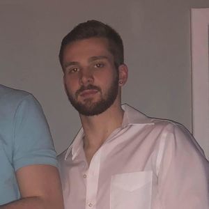 Meet your Posher, Ethan